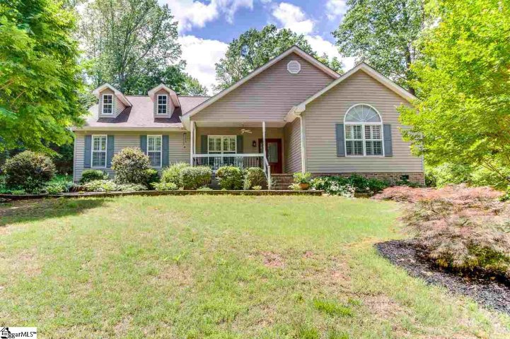 208 Cove Harbor Court sold home in Lanfords Pointe, Taylors, SC