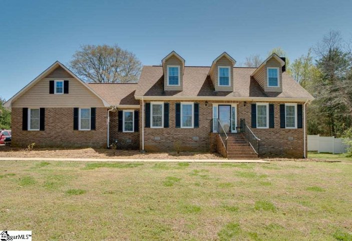 61 Southwood Drive sold home in Southwood Acres, Greenville, SC