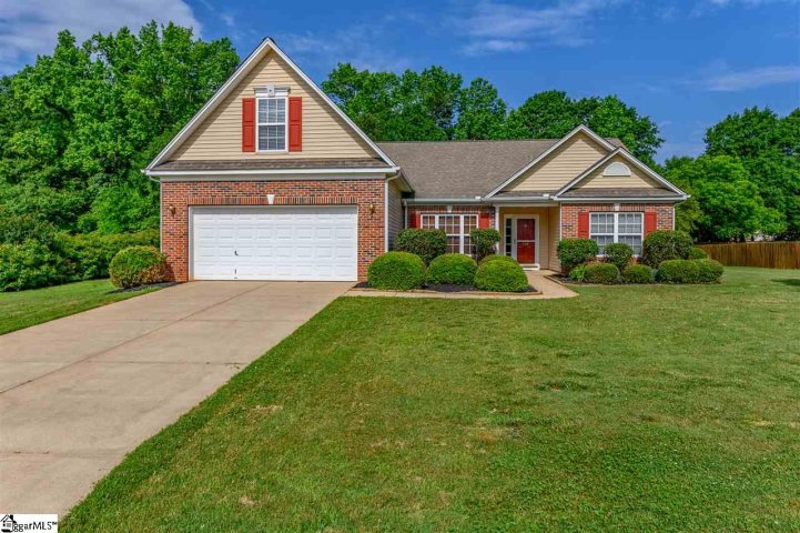 754 Golden Tanager Court sold home in Carey Plantation, Greer, SC