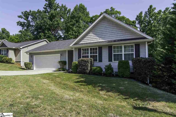 123 Valley Glen Court sold home in Riverside Glen, Greer, SC