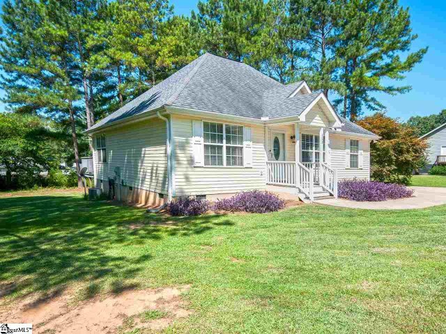 128 Crimson Leaf Lane sold home in Persimmon Hill, Liberty, SC