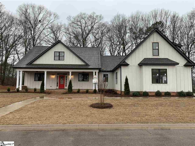 121 Fairoaks Drive sold home in Wyatts Grant, Williamston, SC