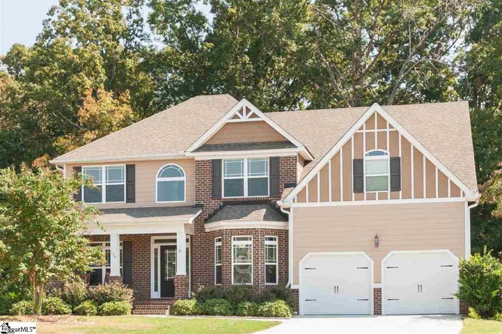 136 Dillard Creek Court sold home in The Estates At Dillard Creek, Greer, SC
