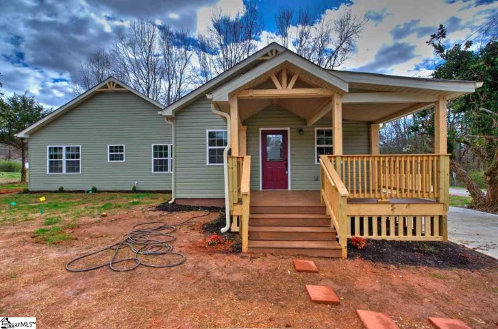 10 N Rockview Heights sold home in Rock View Heights, Greenville, SC