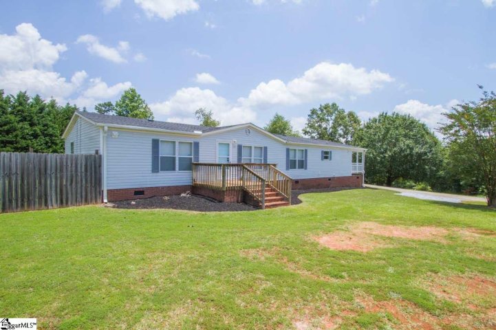 113 Sir Lancelot Drive sold home in Camelot Court, Piedmont, SC