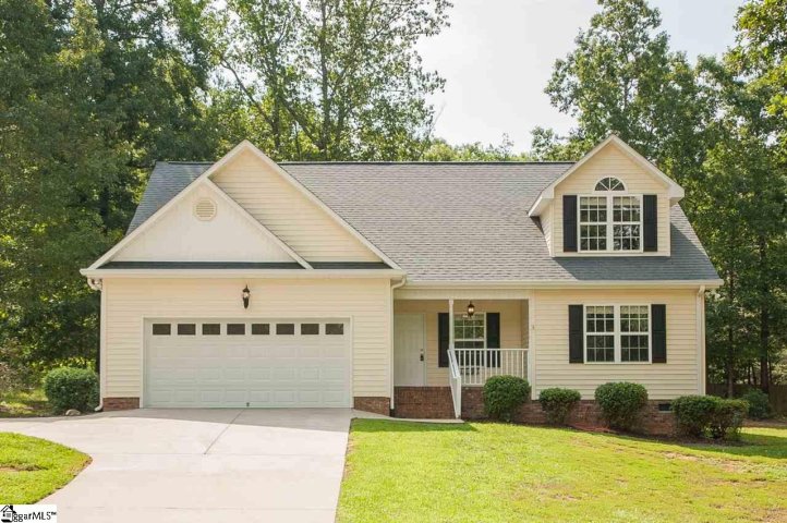 32 Wildberry Way sold home in Oakwood Place, Travelers Rest, SC