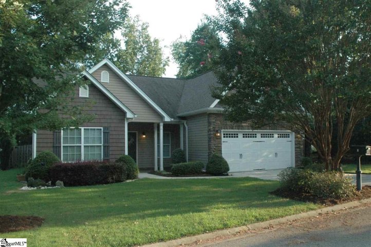 6 Leland Cypress Court sold home in Duffie Woods, Simpsonville, SC