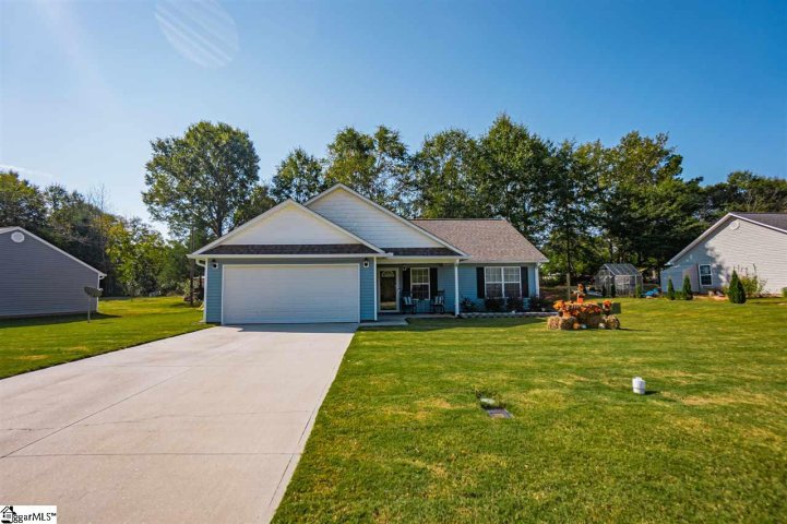 218 Amethyst Way sold home in Beattie Place, Laurens, SC