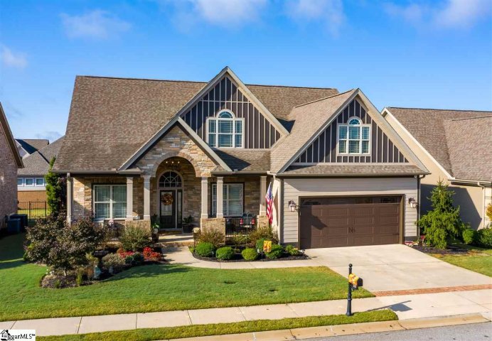 105 Malibu Lane sold home in The Courtyards On West Georgia R, Simpsonville, SC