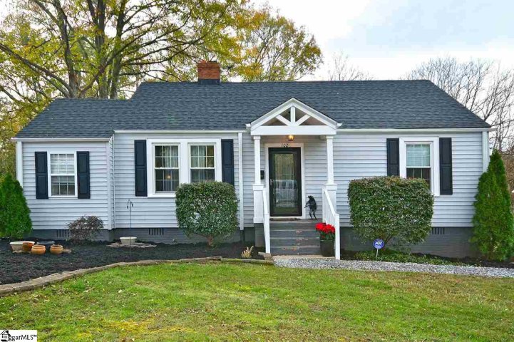 102 Long Hill Street sold home in Augusta Road Hills, Greenville, SC