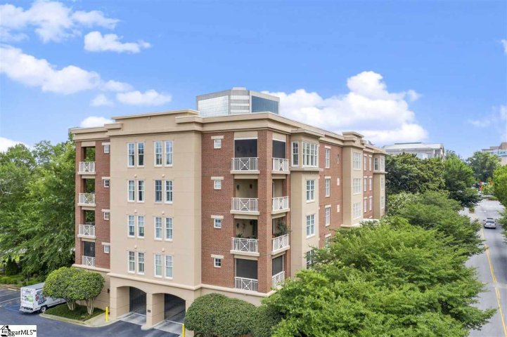 400 N Main Street Unit 502 sold home in 400 North Main, Greenville, SC
