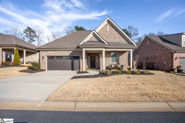28 Layken Lane sold home in Villas At Carriage Hills, Simpsonville, SC