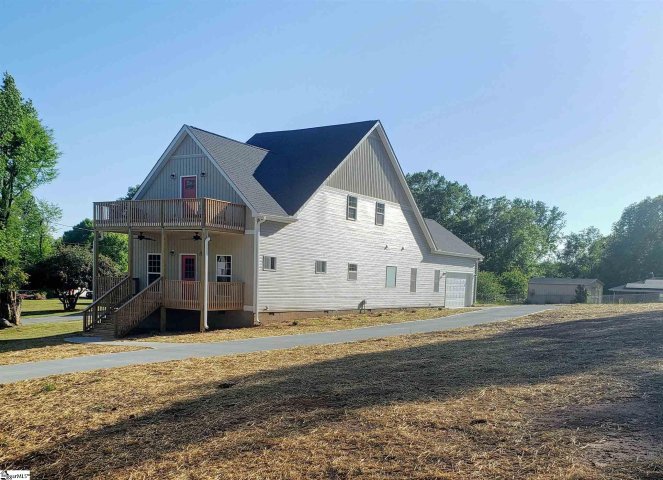 15 Phillips Avenue sold home in Rock View Heights, Greenville, SC