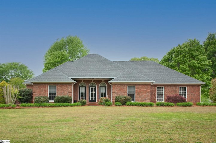 334 Indian Summer Lane sold home in Farm Lake, Boiling Springs, SC