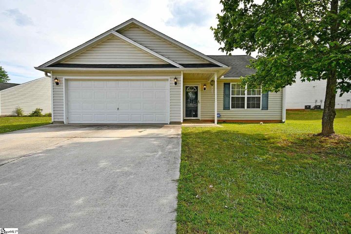 511 Barn Swallow Drive sold home in Cedar Glen, Simpsonville, SC