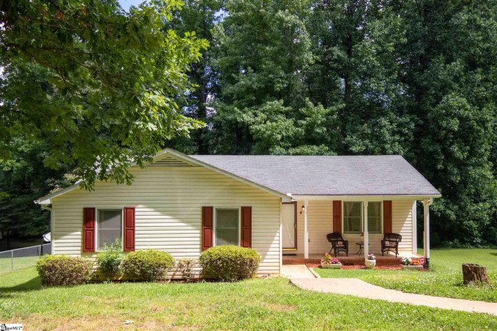 4 Miracle Drive sold home in Fresh Meadow Farms, Greenville, SC