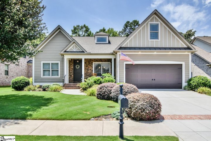 337 Laguna Lane sold home in The Courtyards On West Georgia R, Simpsonville, SC