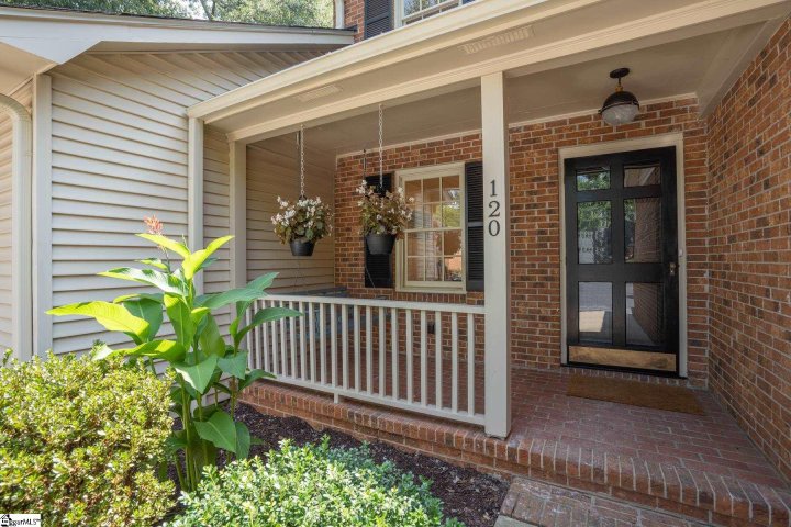 120 Mcdaniel Greene sold home in McDaniel Greene, Greenville, SC