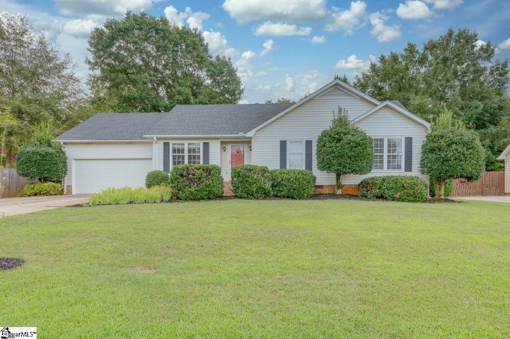 1040 Devenger Road sold home in Devenger Pointe, Greer, SC