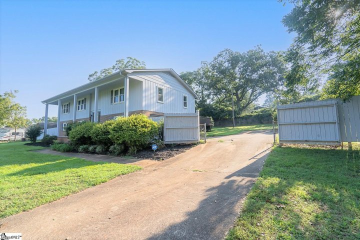 408 Mt. Airy Church Road sold home in Del Riso, Easley, SC