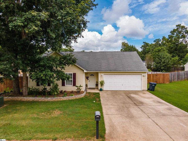 106 Pine Needle Road sold home in Pine Shadows, Piedmont, SC