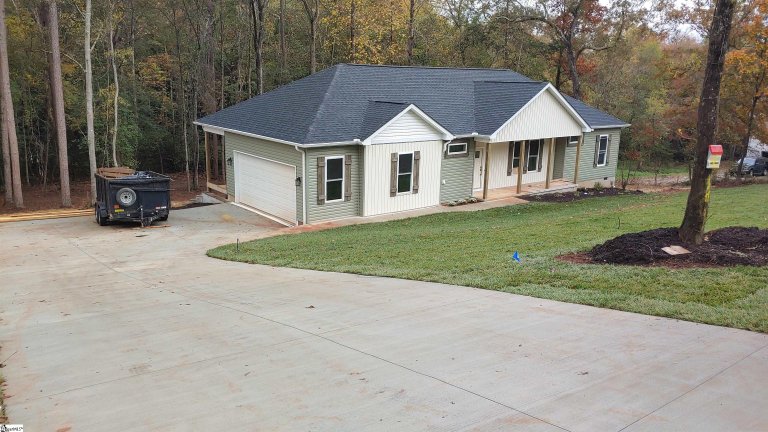 121 Mill Pond Road sold home in Lukes Crossing, Easley, SC