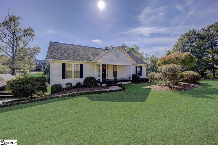 109 Mill Pond Road sold home in Lukes Crossing, Easley, SC