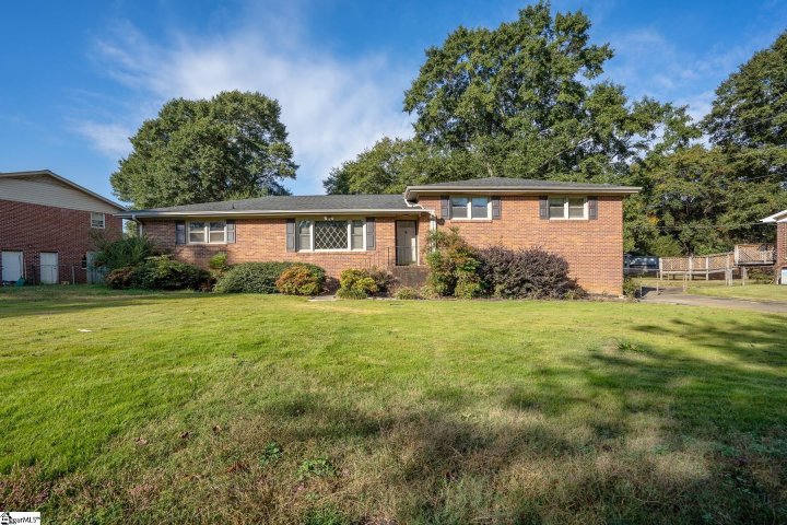 302 Rosewood Circle sold home in Peachtree Terrace, Mauldin, SC
