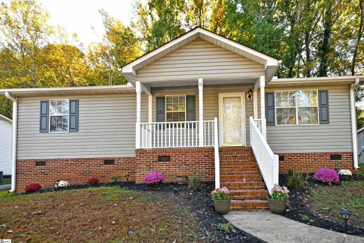 11 Miracle Drive sold home in Fresh Meadow Farms, Greenville, SC