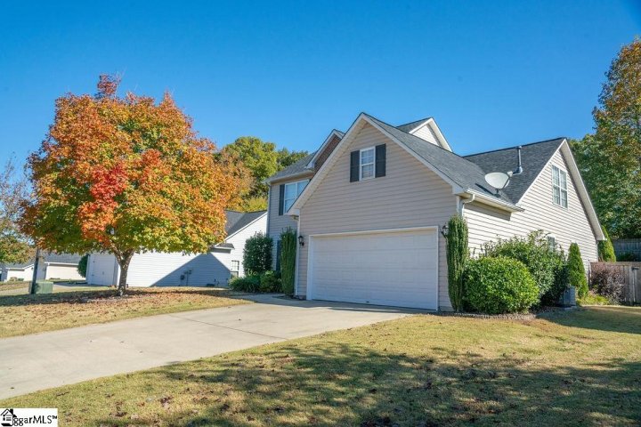 401 Cardinal Woods Way sold home in Cardinal Woods, Easley, SC