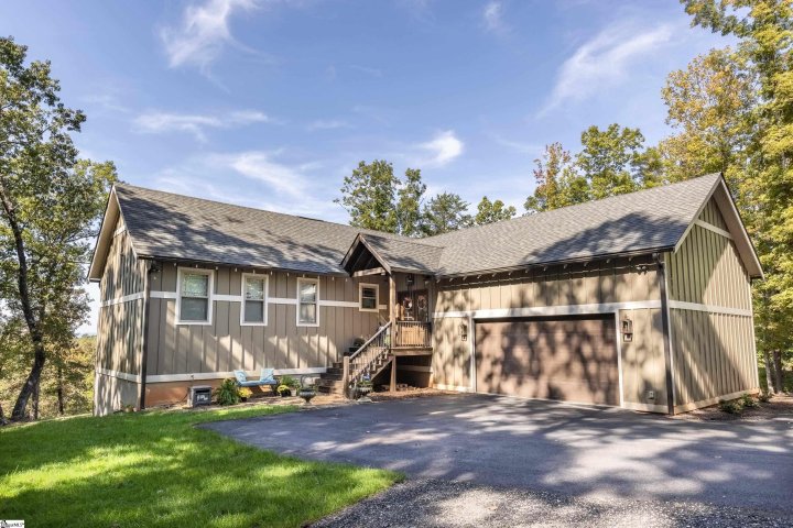 311 Cliffside Trail sold home in Keowee Mountain Lake Estates, Pickens, SC