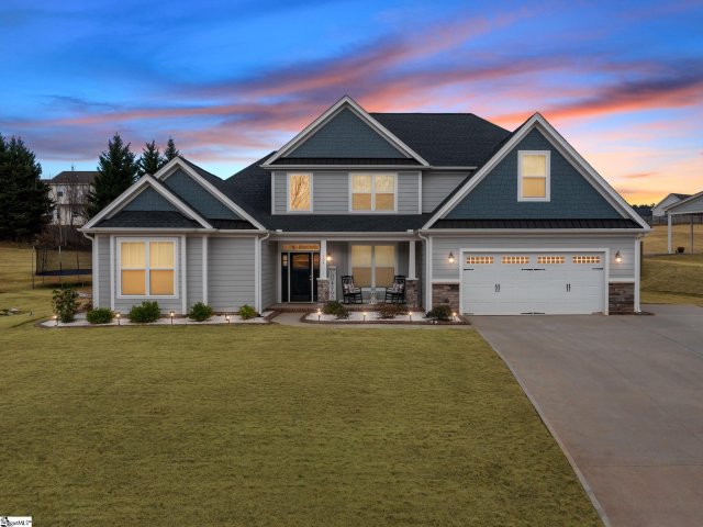 104 Ridgefield Lane sold home in Autumn Ridge, Greer, SC
