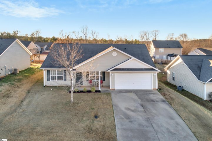 211 Galena Lane sold home in Canyon Ridge, Greer, SC
