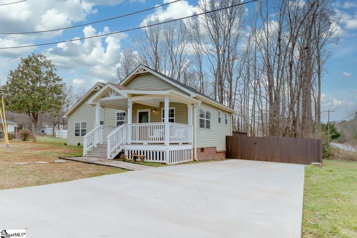 10 N Rockview Drive sold home in Rock View Heights, Greenville, SC
