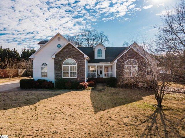 301 Forked Oak Way sold home in Three Oaks, Fountain Inn, SC