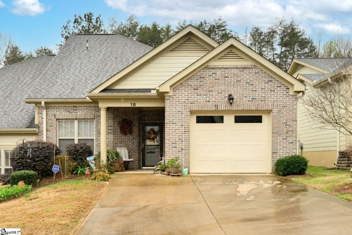 18 Shady Hollow Lane sold home in The Hollows, Greer, SC