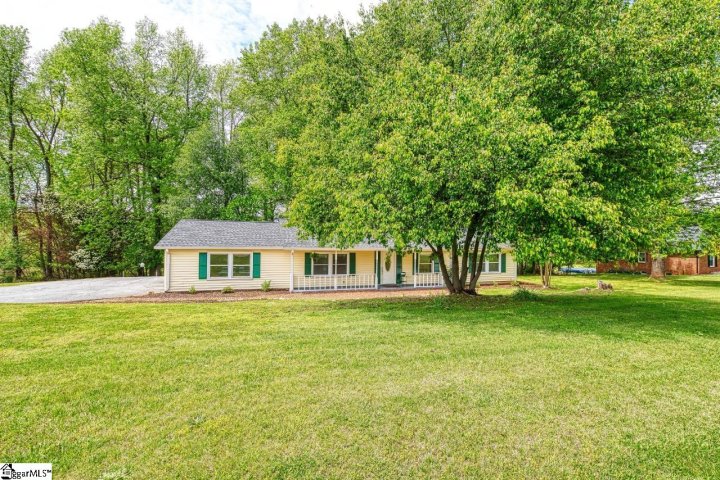 113 Commodore Drive sold home in Berry Farm, Duncan, SC
