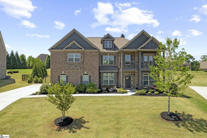 208 Pleasant Isle Lane sold home in McRae Park, Simpsonville, SC