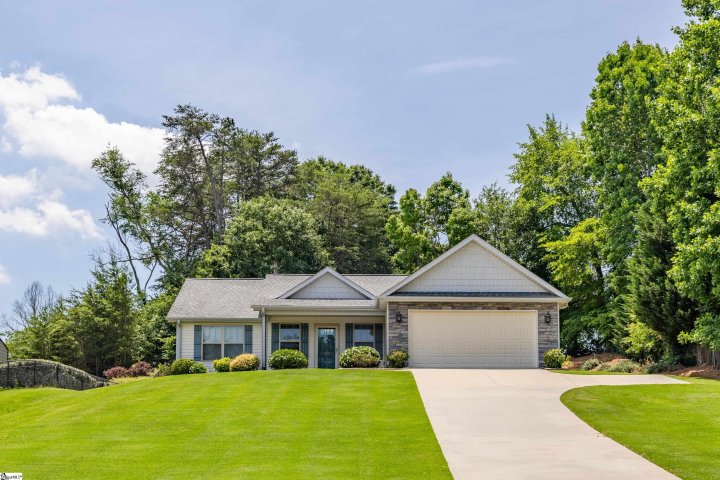 120 Autumn Hill Road sold home in Woodland Forest, Greer, SC
