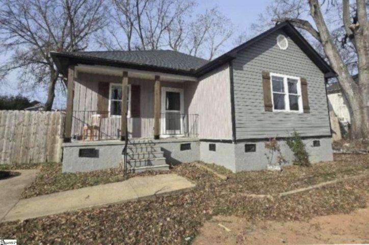 7 4Th Street active home in Judson Mill, Greenville, SC