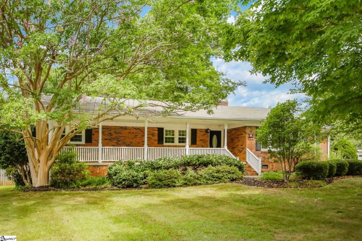 3 Annette Drive sold home in Pleasantburg Forest, Greenville, SC