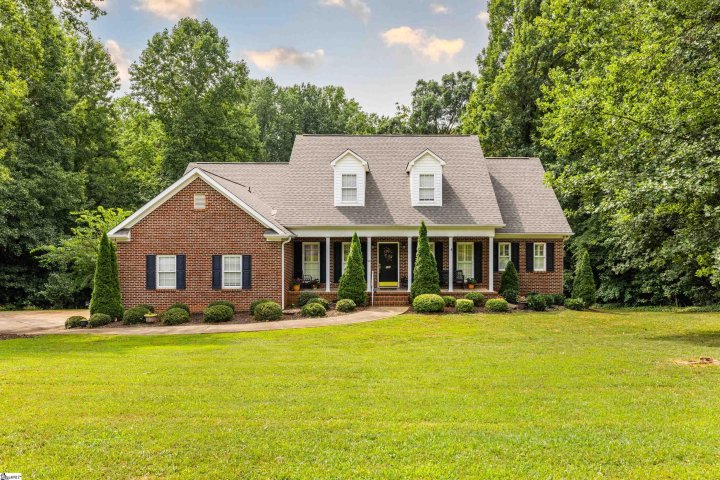 103 Kensington Road sold home in Stratford Forest, Greenville, SC