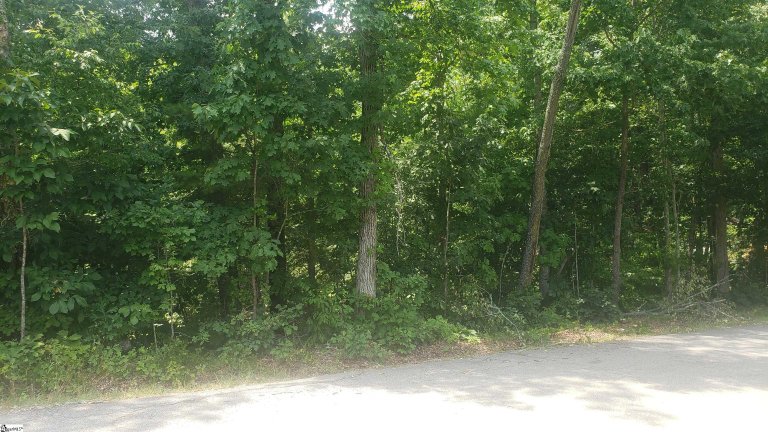 Lyle Drive sold home in Peace Haven, Taylors, SC