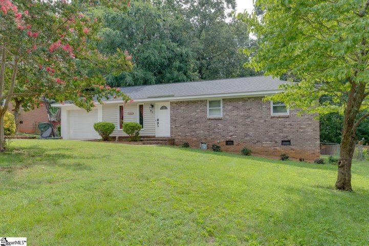 4 Darby Court sold home in Chick Springs, Taylors, SC