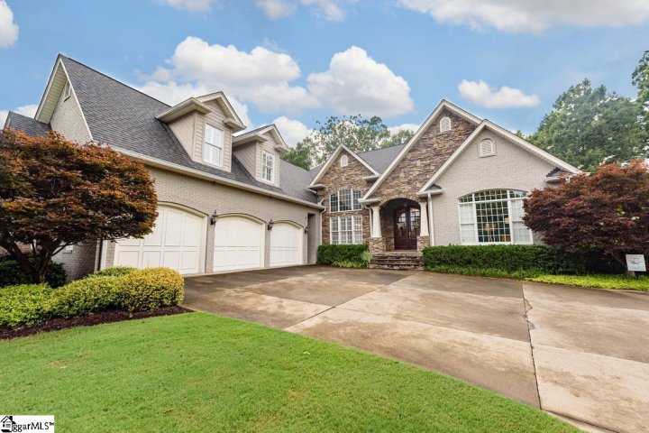 8 Highfield Court sold home in Hammett Creek, Greer, SC