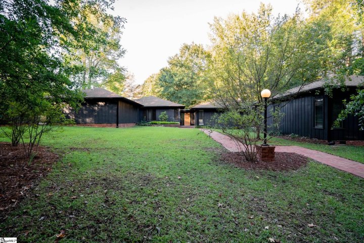 7 Hathaway Circle sold home in Stratford Forest, Greenville, SC