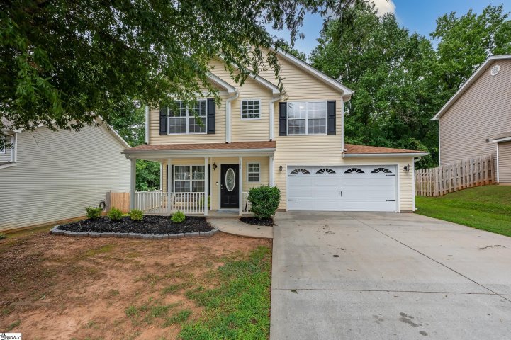131 Maximus Drive sold home in Country Club Crossing, Greer, SC