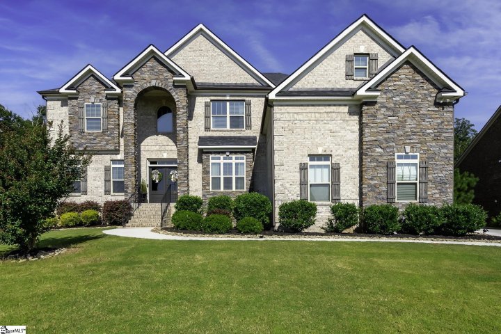 305 Tuxedo Lane sold home in Tuxedo Park, Greer, SC