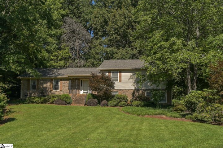 5 Rosebay Drive sold home in Dove Tree, Greenville, SC