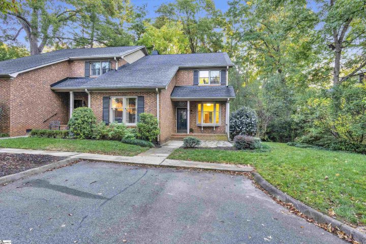 300 E Broad Street sold home in McDaniel Greene, Greenville, SC